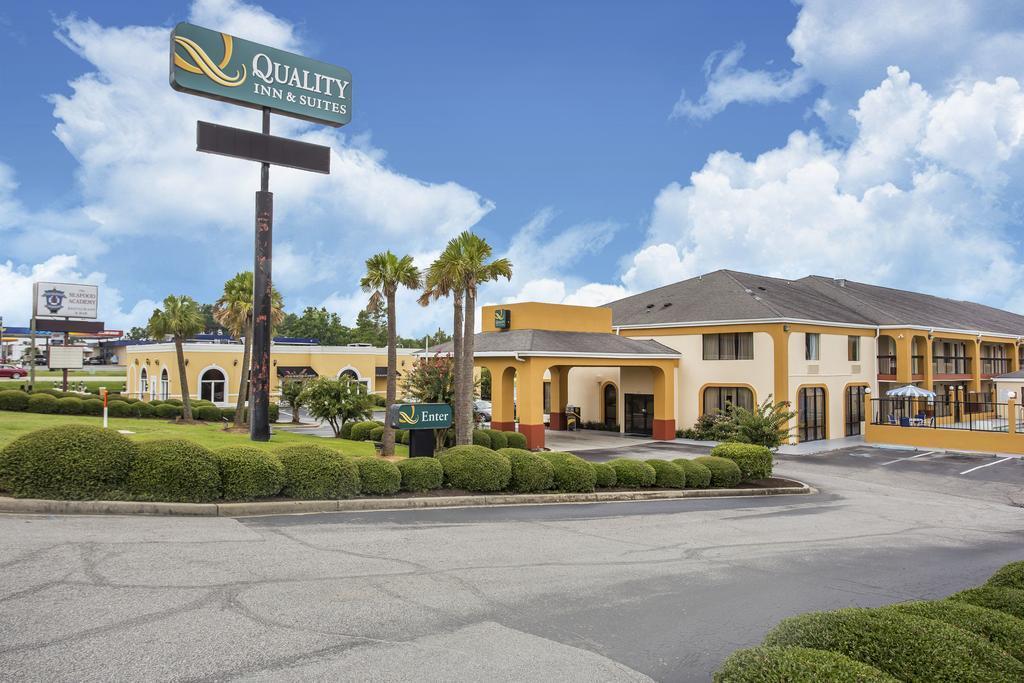 Quality Inn & Suites Orangeburg Exterior photo